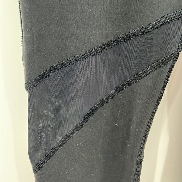 Athleta High Rise Leggings with Mesh Panels - Black - Small - Picture 5 of 10